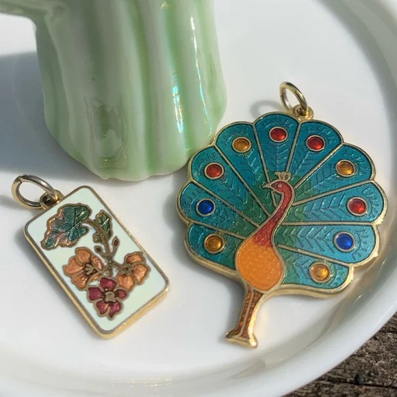 2 Vintage Enamel Pendants. Peacock 🦚 Bird & Flowers 💐
